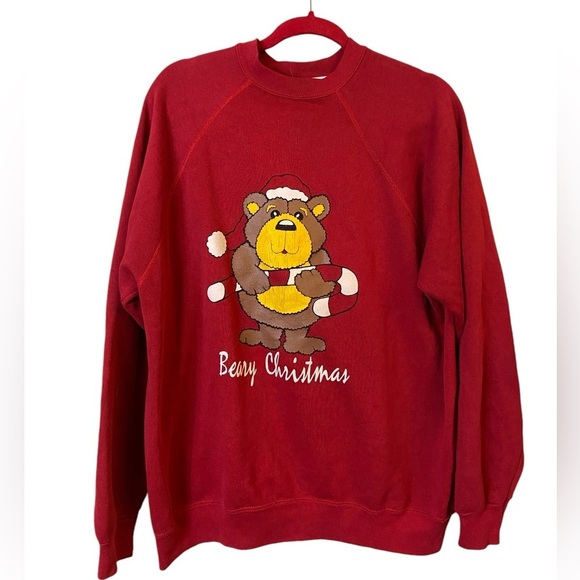 Vintage Wolf & Sons Red Beary Christmas Sweatshirt - Picture 3 of 14